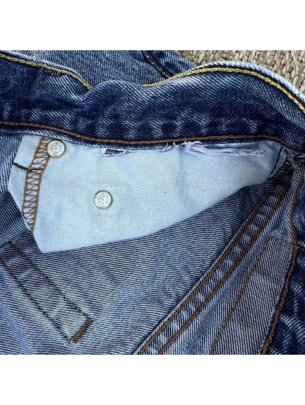 Vintage 90s Levis 550 Mens 33x34 Fits 32x32 Distressed Grunge Faded Jeans